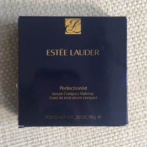 Estée Lauder Perfectionist Compact Makeup Tawny